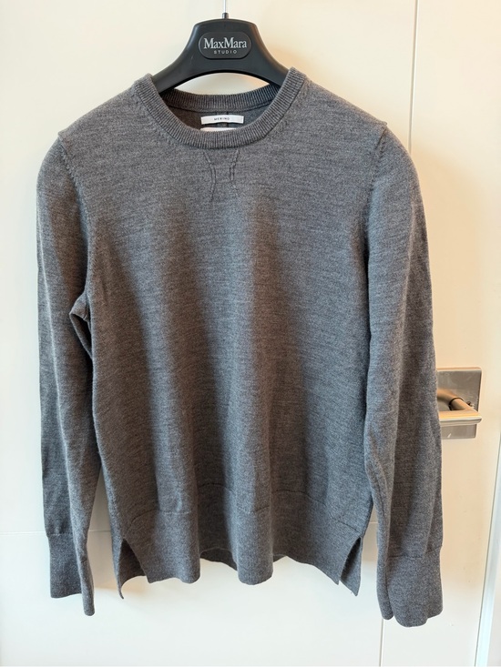Kit and Ace Sweaters - Kit and Ace Gray Crewneck Sweater